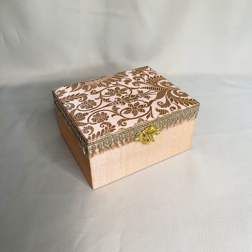 keepsake boxes
