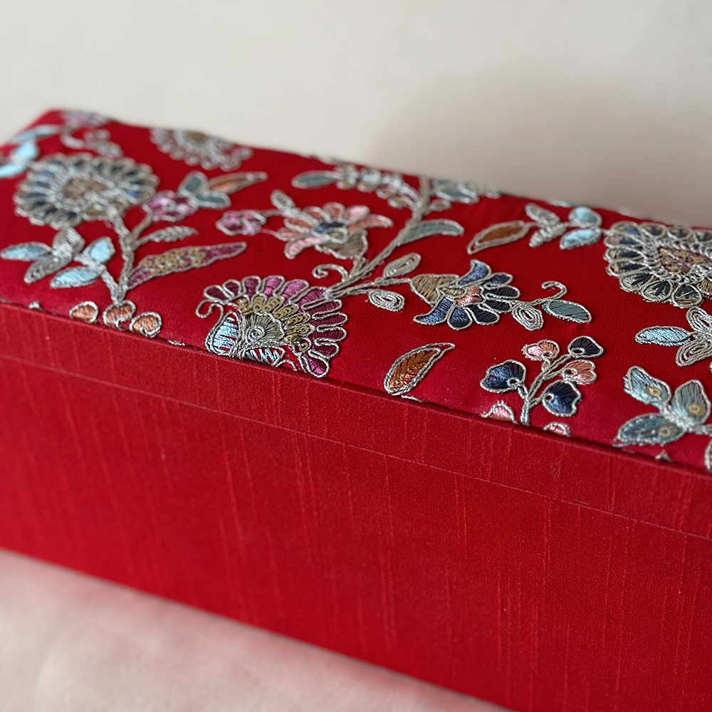 Keepsake boxes